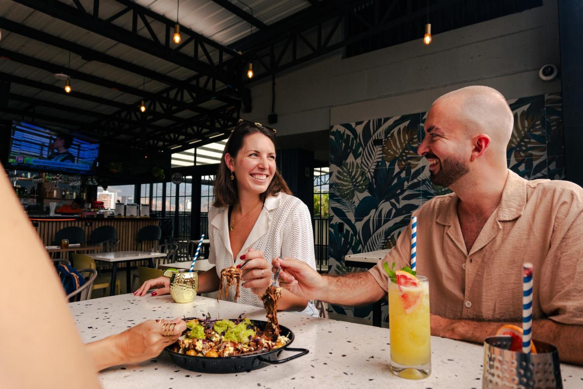 Los Patios Cool Living 麦德林 外观 照片